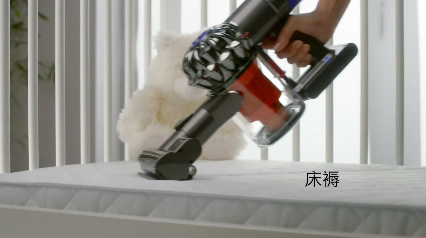 戴森Dyson V6 Fluffy吸塵機(jī)廣告