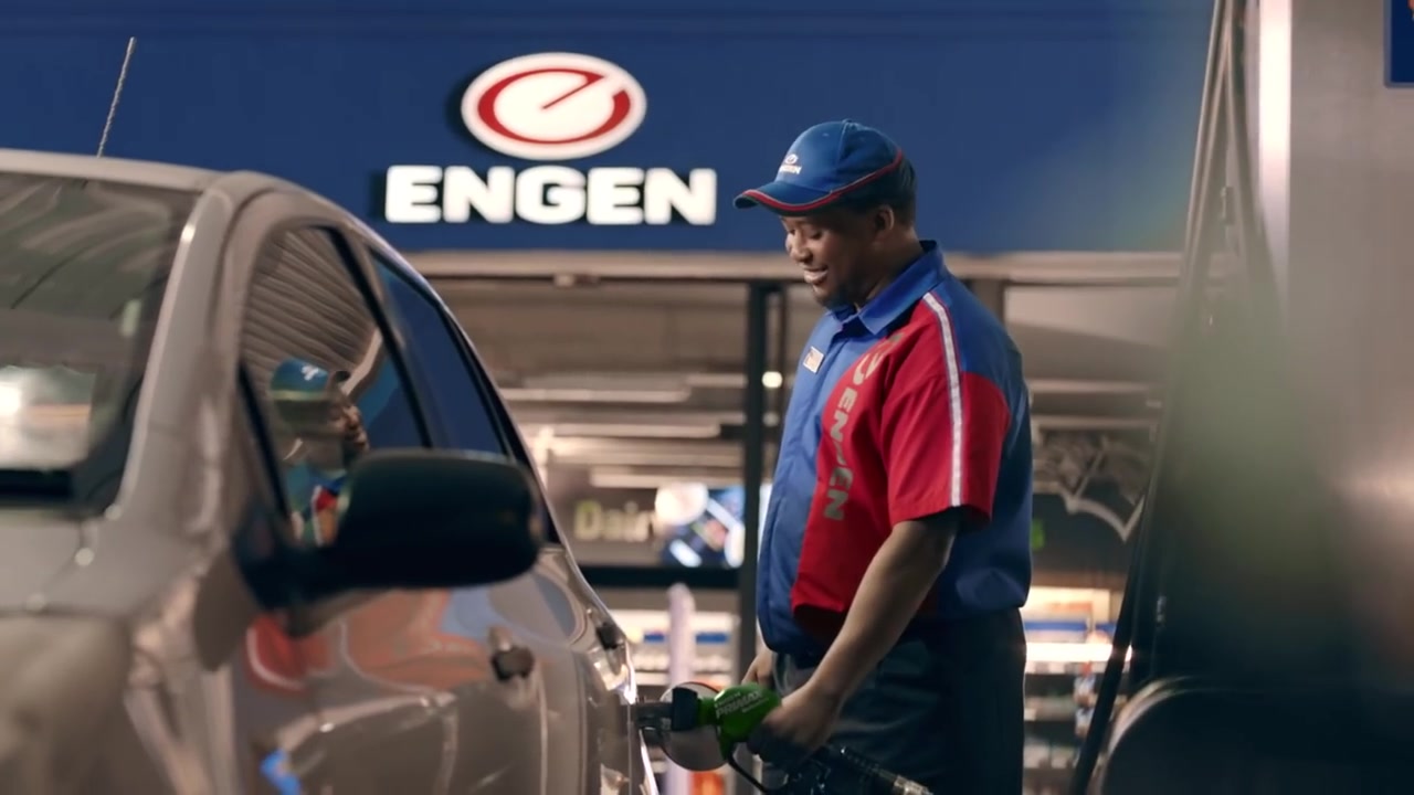 Engen 加油站 《F1》